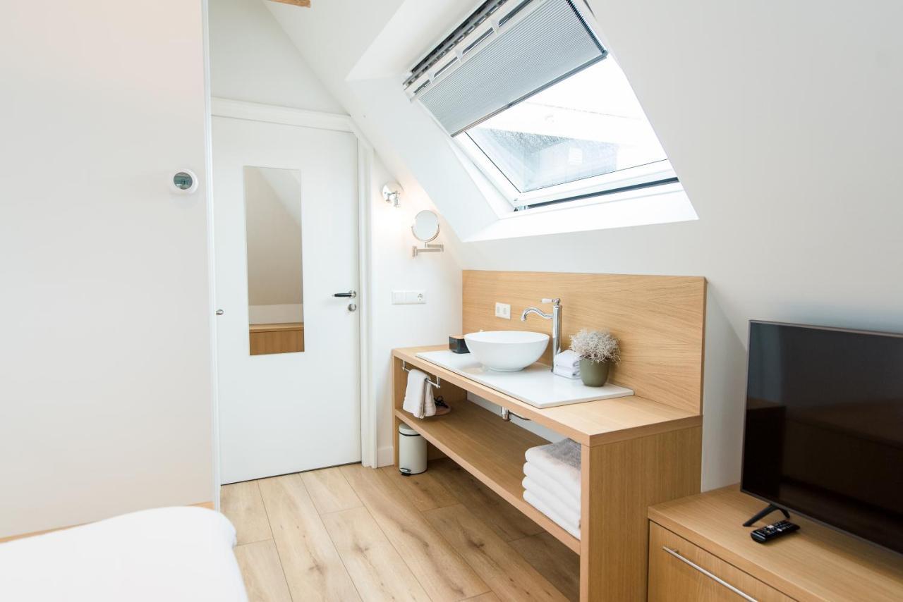 Fietshotel Zee Van Tijd Holwerd Ngoại thất bức ảnh