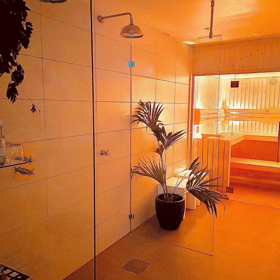 Fietshotel Zee Van Tijd Holwerd Ngoại thất bức ảnh